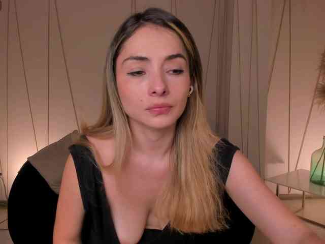 StacyWoods Live Webcam on BongaCams