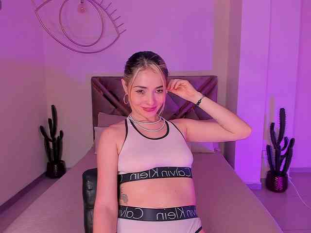 StacyWoods webcam