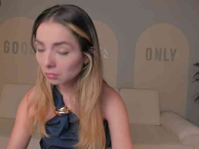 StacyWoods webcam