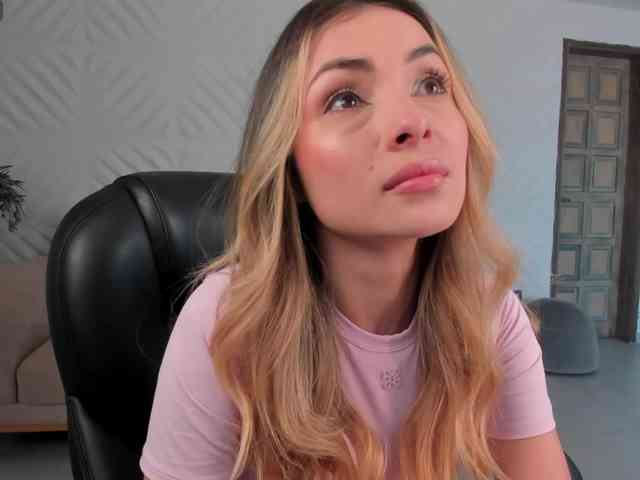 StacyWoods webcam