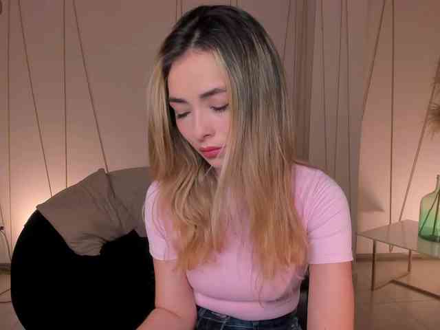 StacyWoods webcam