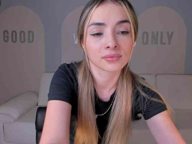 StacyWoods webcam