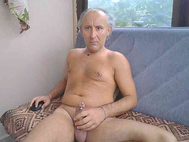 BuckWessle Sex Cam Show