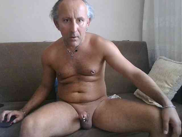 BuckWessle Sex Cam Show