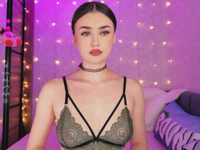 translateenglish live cam on BongaCams