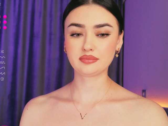 translateenglish, live now on BongaCams