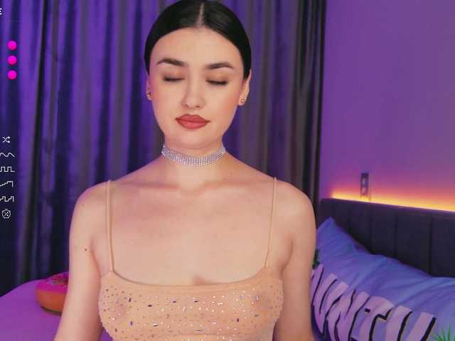 translateenglish live cam on BongaCams