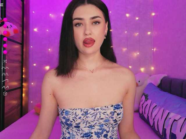 translateenglish's BongaCams show and profile