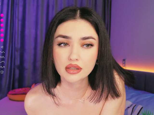 LeJanele live cam preview