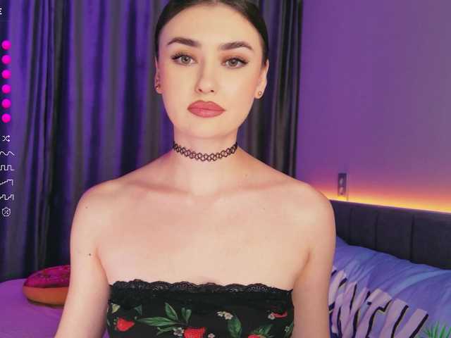 translateenglish live cam on BongaCams