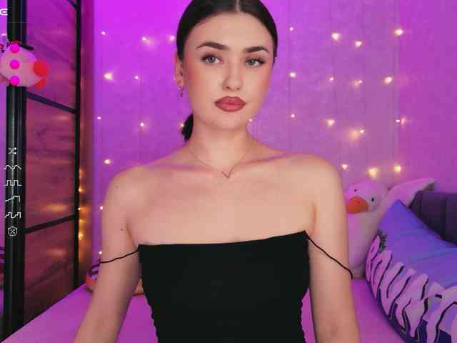 translateenglish Live Webcam on BongaCams