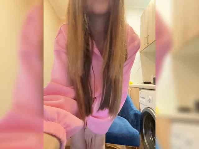 Queenray Live Webcam on BongaCams