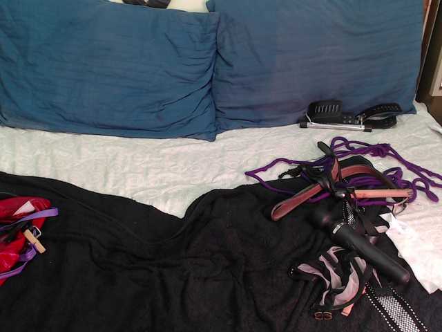 HunterIgnis live cam on BongaCams