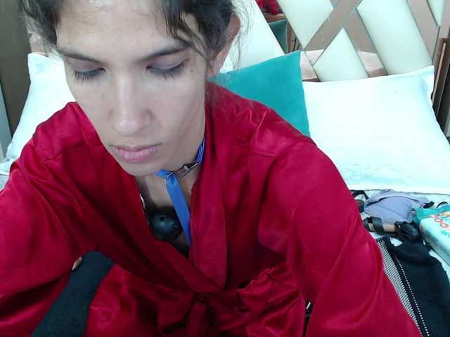 HunterIgnis live cam preview