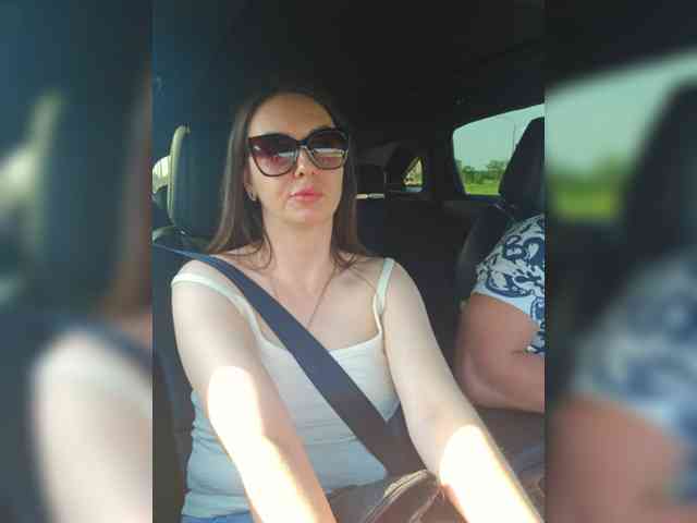 Motopara's cam show statistics and live stream