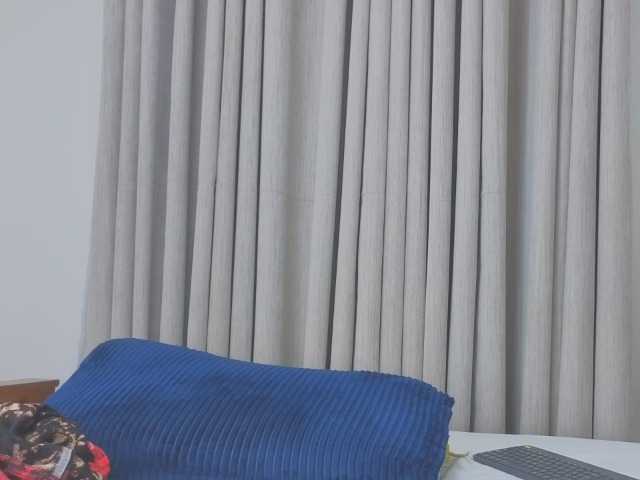 MISS-FAITH091 live cam on BongaCams