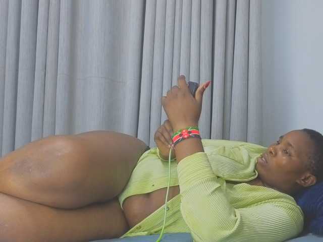 MISS-FAITH091 live cam on BongaCams