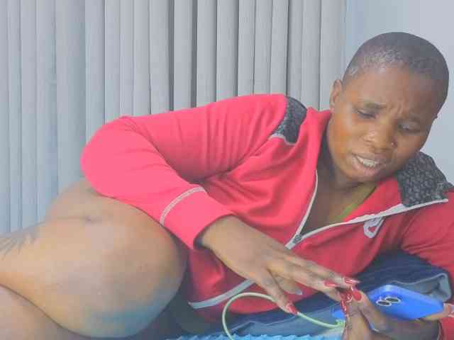 MISS-FAITH091 webcam