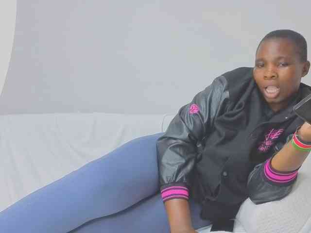 MISS-FAITH091 webcam