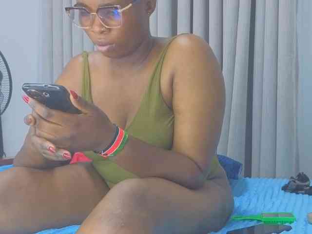 MISS-FAITH091 webcam