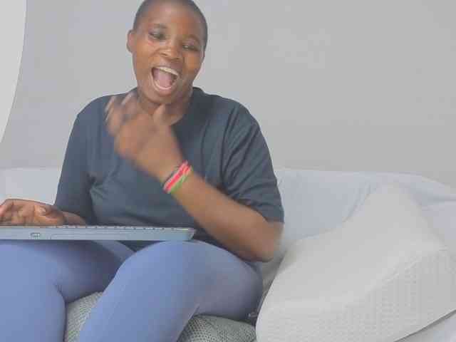 MISS-FAITH091 webcam