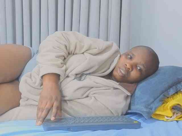 MISS-FAITH091 webcam