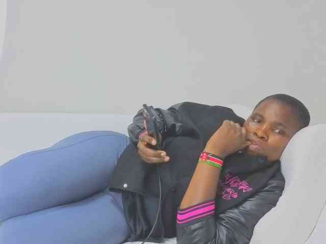 MISS-FAITH091 webcam