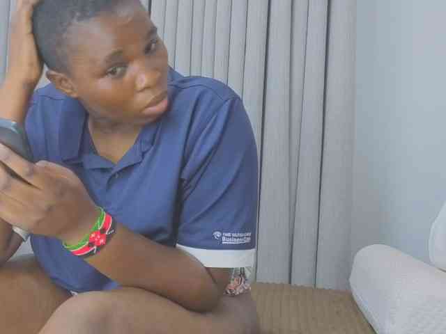 MISS-FAITH091 webcam