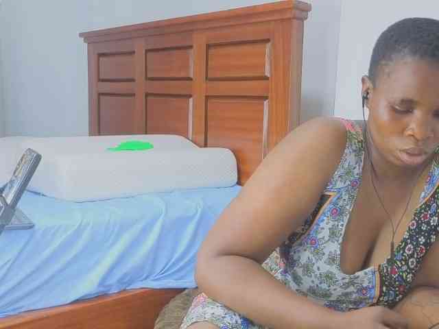 MISS-FAITH091 webcam