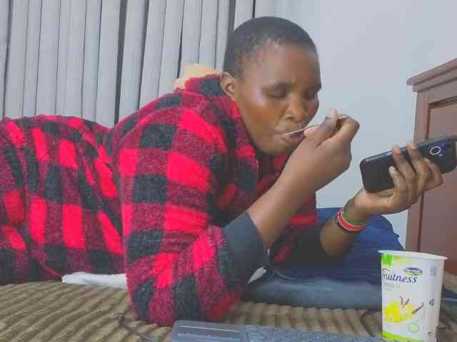 MISS-FAITH091 webcam