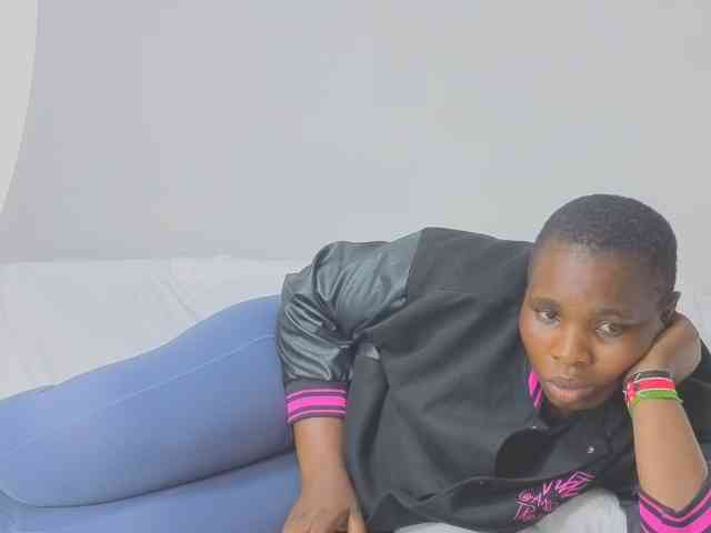 MISS-FAITH091 webcam