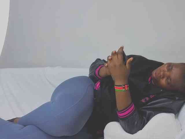 MISS-FAITH091 webcam