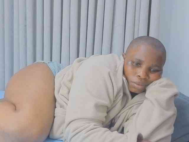 MISS-FAITH091 webcam