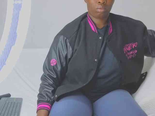 MISS-FAITH091 webcam