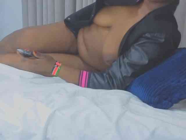 MISS-FAITH091 webcam