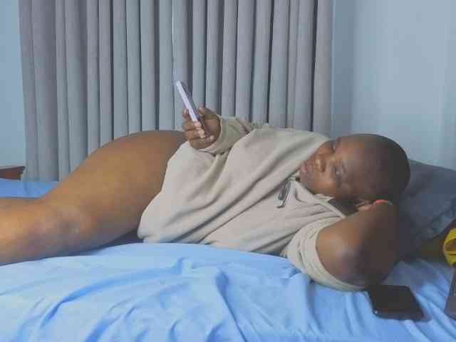 MISS-FAITH091 webcam