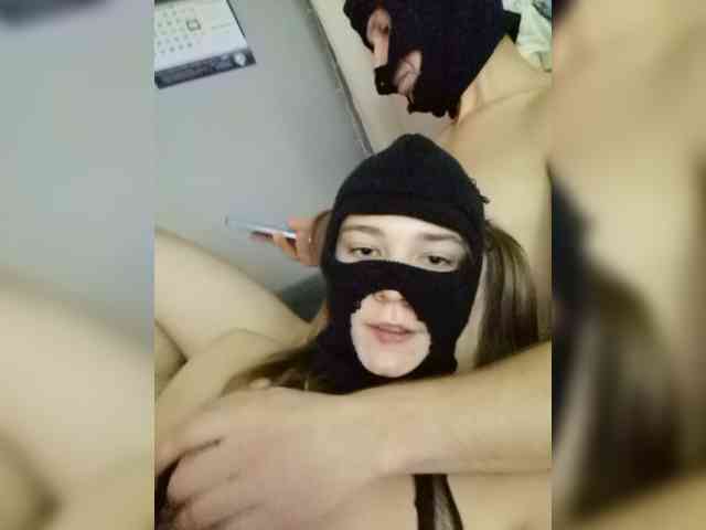 YourShlut webcam