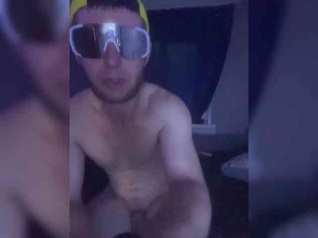 YourShlut webcam