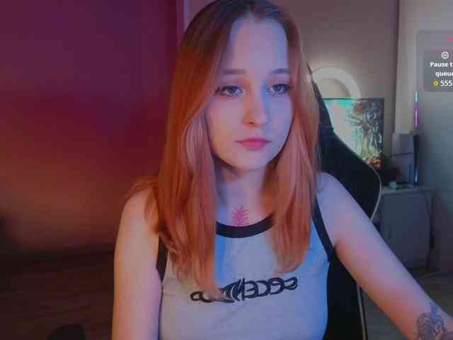 MaryJaneWatson webcam
