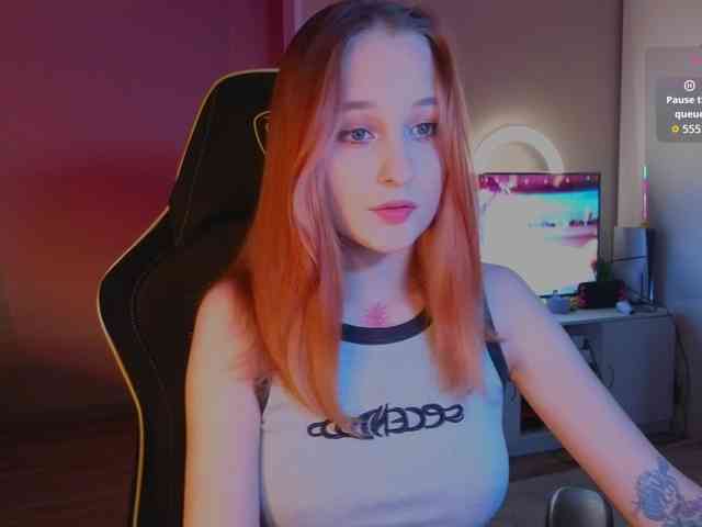 MaryJaneWatson webcam