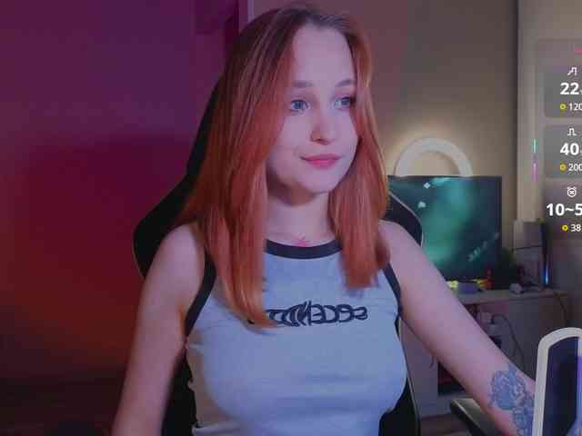MaryJaneWatson webcam