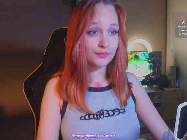 MaryJaneWatson webcam