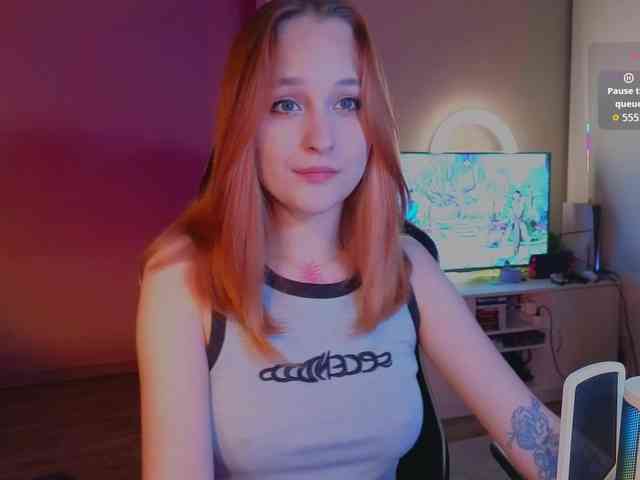 MaryJaneWatson webcam