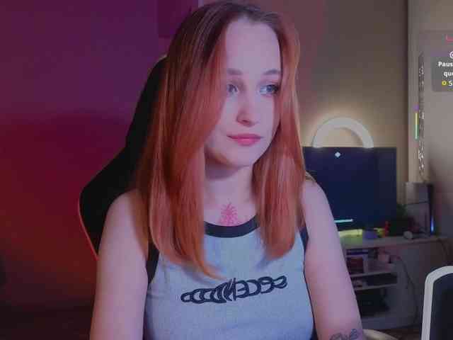 MaryJaneWatson webcam