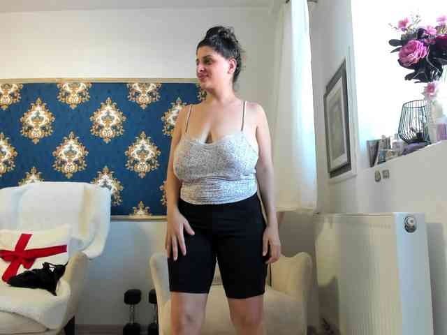 JessicaMoon webcam