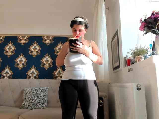 JessicaMoon webcam