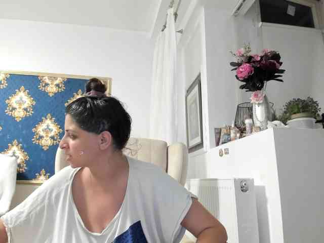 JessicaMoon webcam
