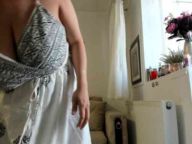 JessicaMoon webcam