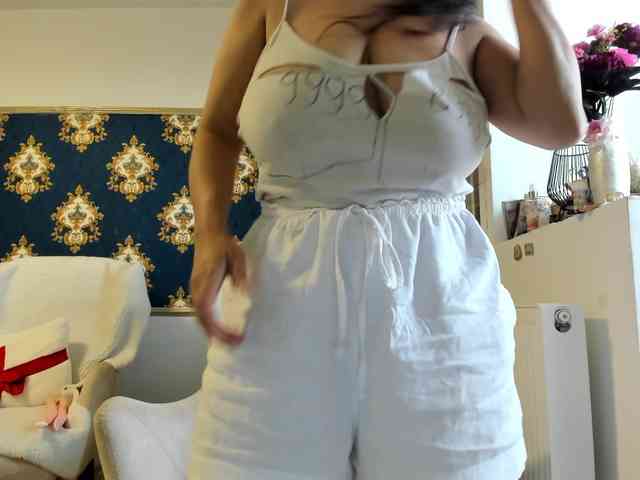 JessicaMoon webcam