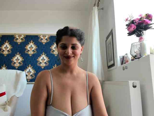 JessicaMoon webcam